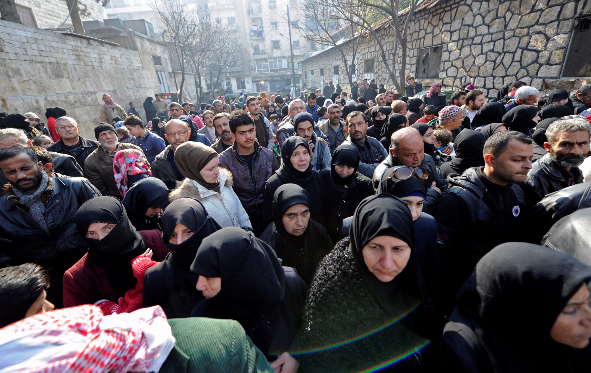 10 آلاف نازح جديد من شرق حلب إلى غربها خلال الـ24 ساعة الأخيرة